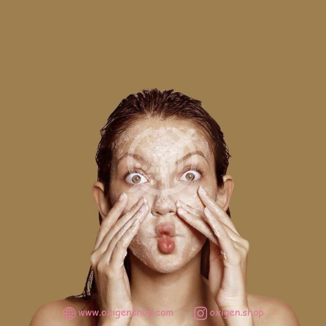 اسکراب صورت سنت ایوز مدل coconut & coffee اسکراب صورت سنت ایوز مدل coconut & coffee