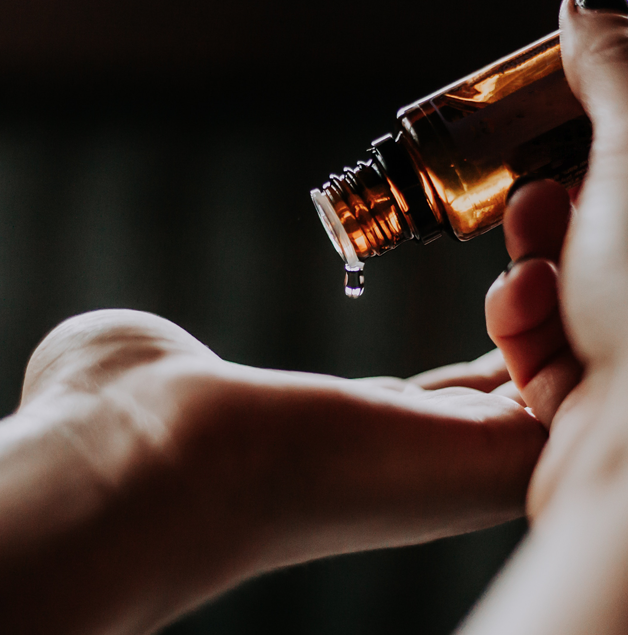 الکل یکی از مواد شیمیایی مضر در محصولات پوستی و لوازم آرایشی	